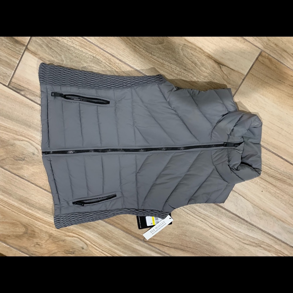 Andrew Marc NY vest BNWT gray